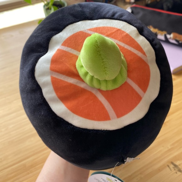 Shozo sushi Squishmallow! - Picture 2 of 3